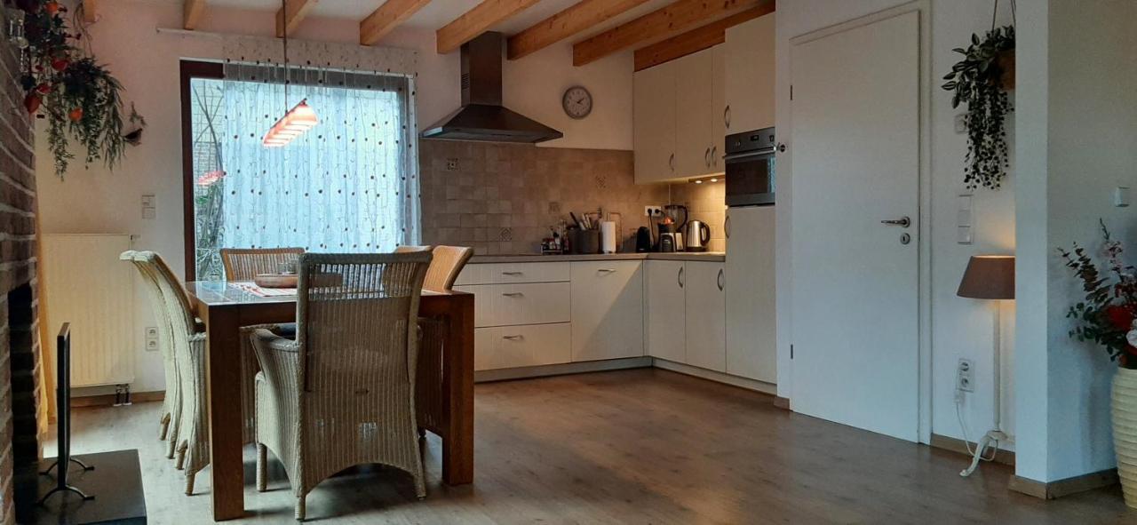 Waterlelie 34 Rekem Villa Dış mekan fotoğraf